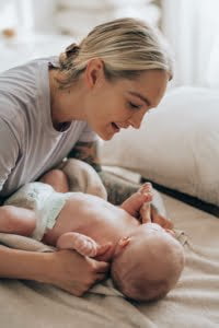 Tampere, vauvahieronta auttaa pienokaista rentoutumaan.