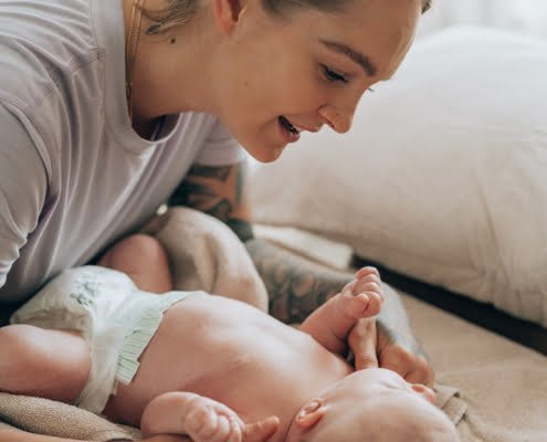 Tampere, vauvahieronta auttaa pienokaista rentoutumaan.