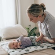 lasten fysioterapiasta apua vauvan toispuoleisuuteen ja tukea motoriseen kehitykseen